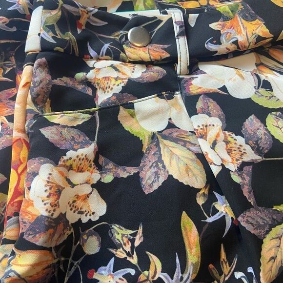 INC- Floral Print High-Rise Wide Leg Pants - Picture 9 of 9